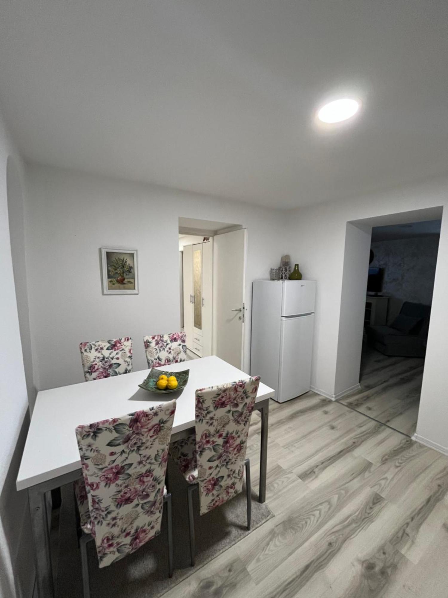 Apartman Nermin Mostar Esterno foto