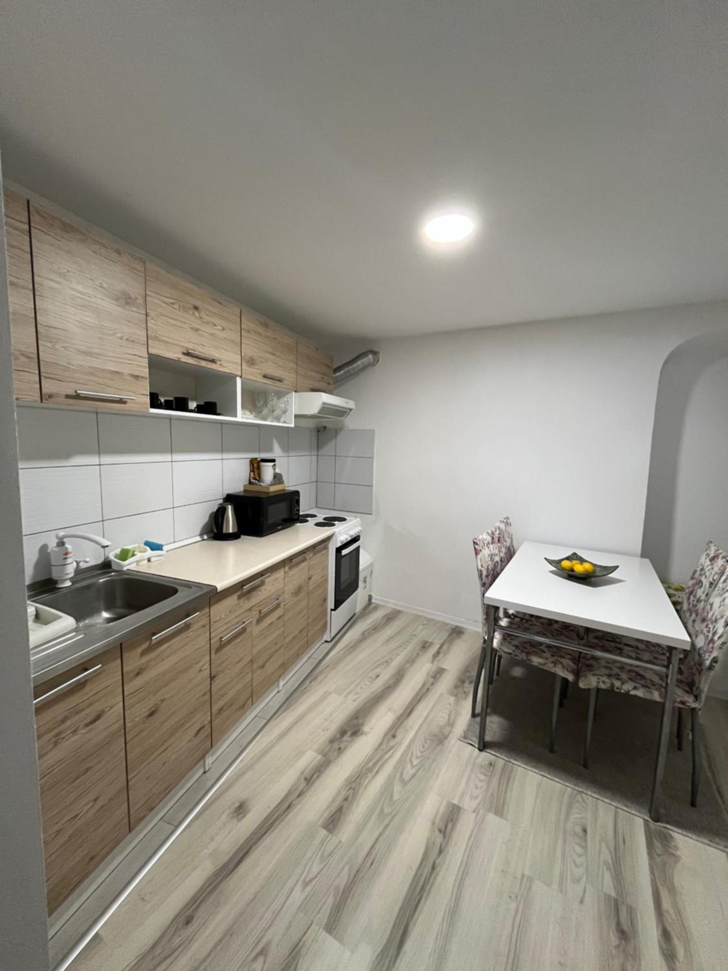 Apartman Nermin Mostar Esterno foto
