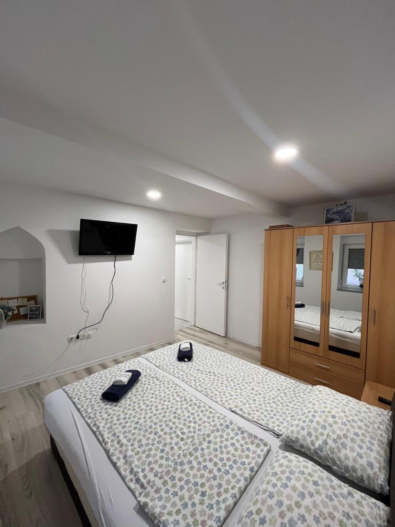 Apartman Nermin Mostar Esterno foto