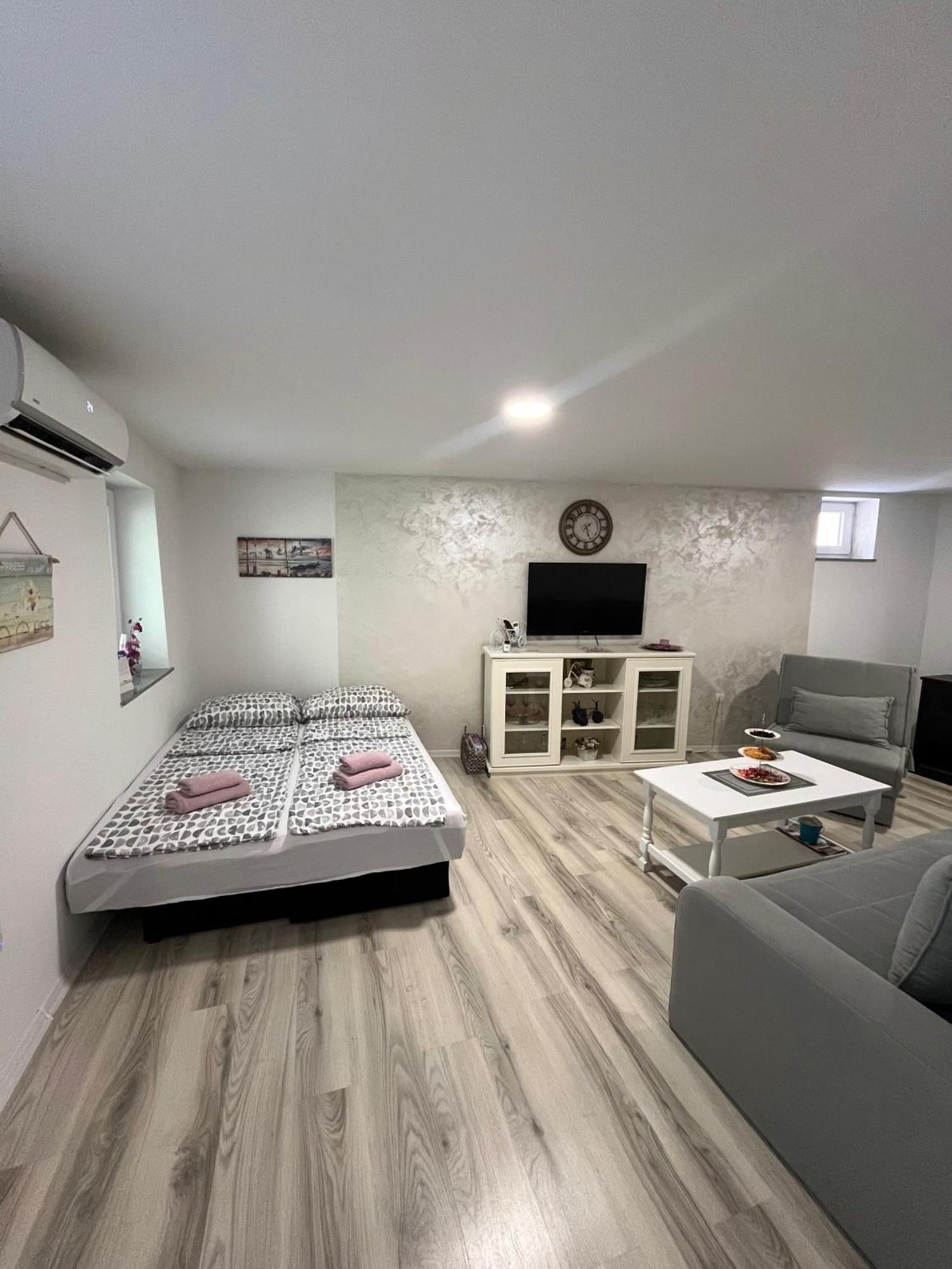 Apartman Nermin Mostar Esterno foto
